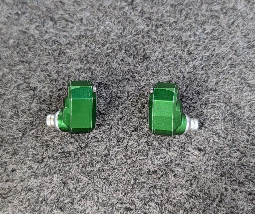 Campfire Audio Andromeda 旧モデル