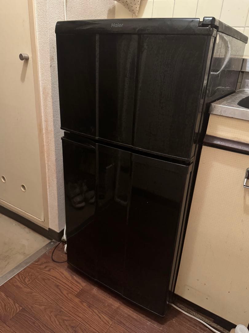 2ドア冷蔵庫（黒）Haier ハイアール JR-N100C 98L一人暮らし