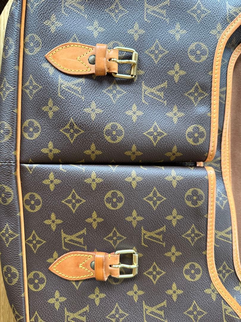 Louis Vuitton ジベシエールGM メッセンジャーバッグ
