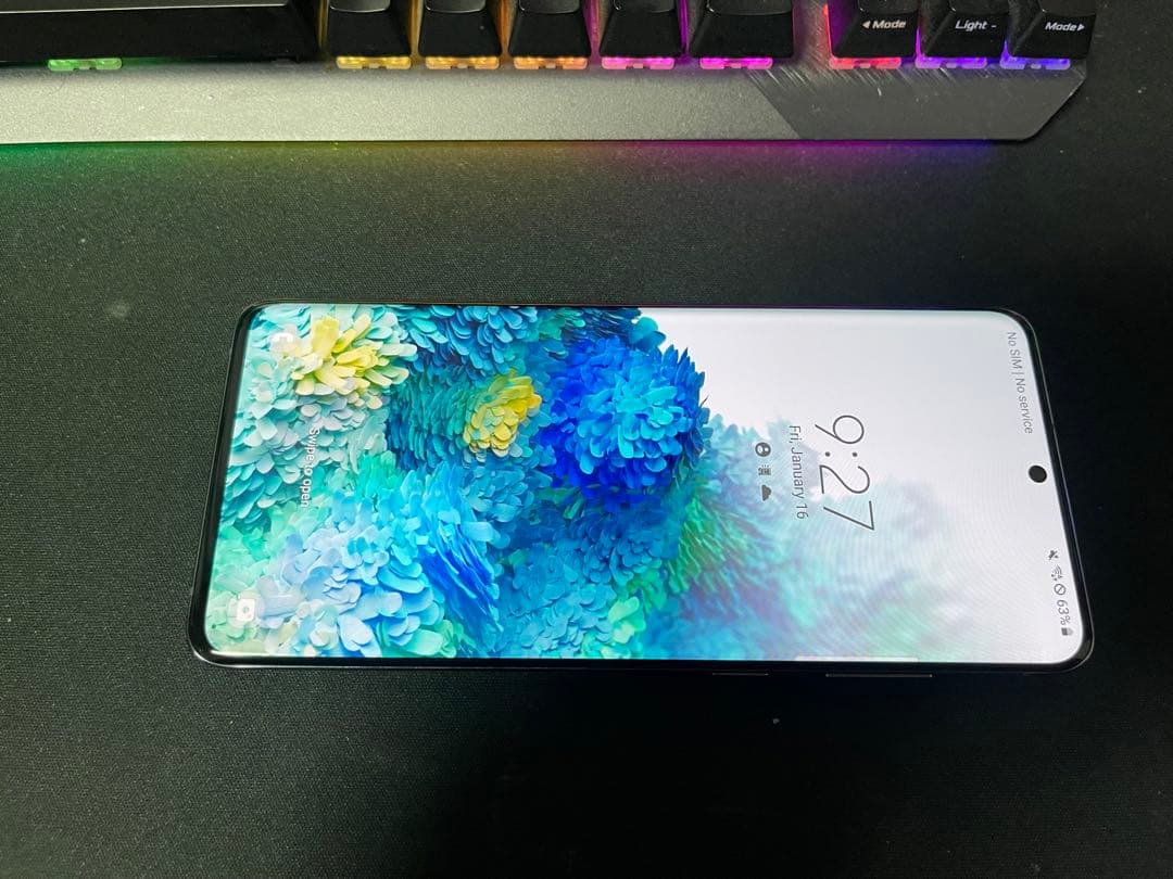 Samsung Galaxy S20+ 5G シルバー 本体