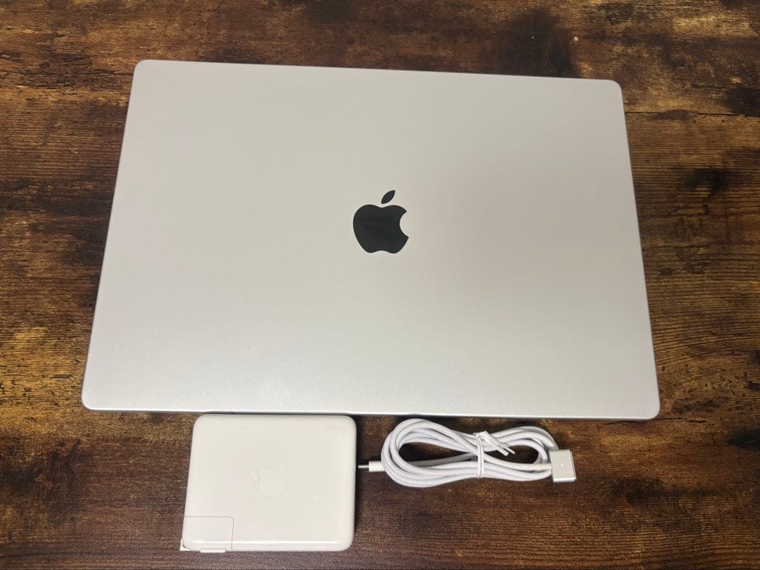 MacBook Pro M1 MAX 16インチ メモリ32GB/SSD1TB