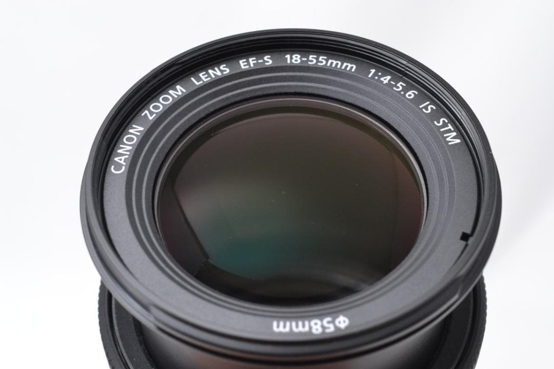 ■美品 S数7,950回 ■ キャノン　Canon Kiss X9 レンズキット