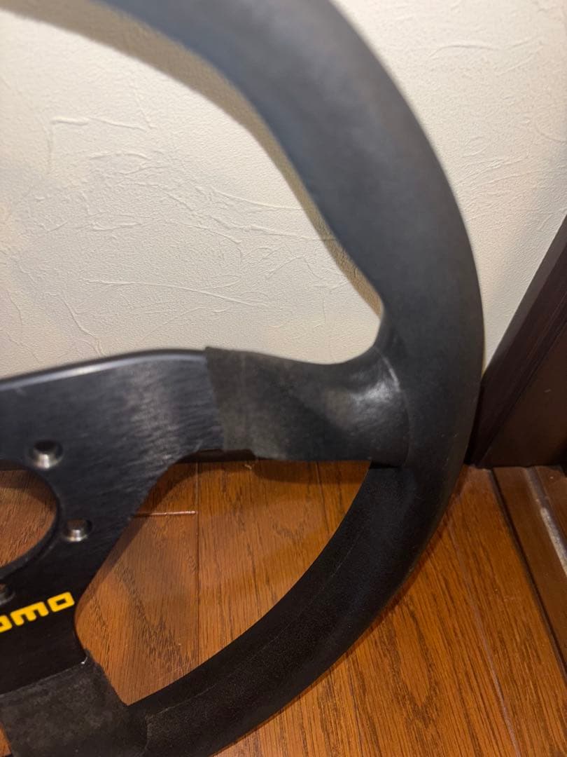 MOMO モモ ステアリング M-46 MOD.78(モデル78) 32φ