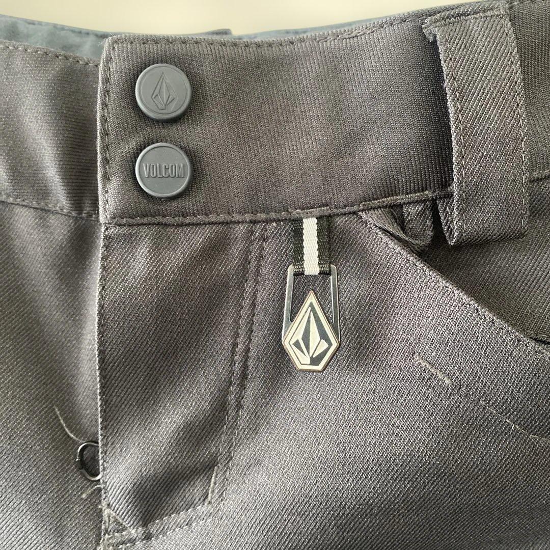 値引中15000→13000円Volcom GORE-TEX スノボウェア M