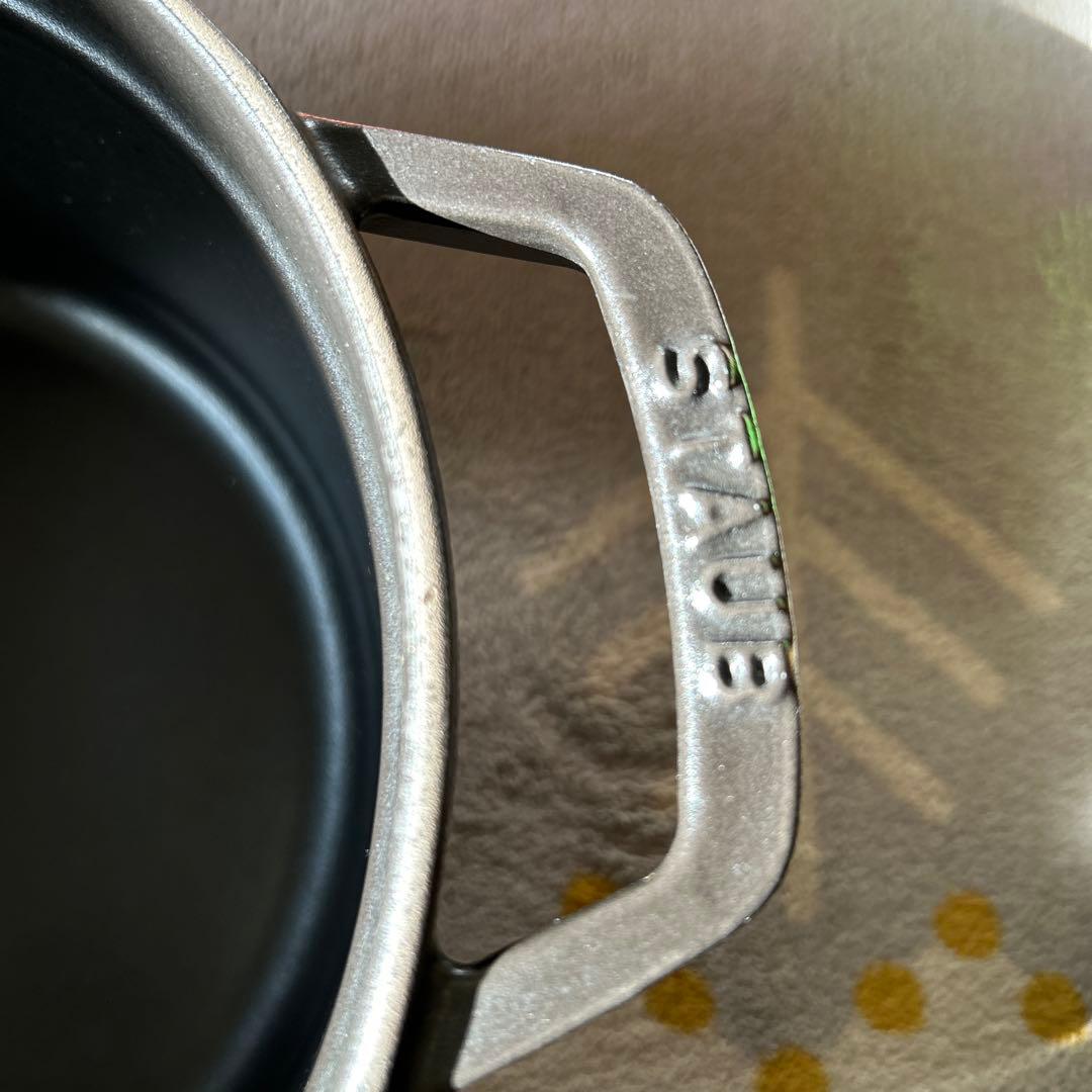 STAUB LA COCOTTE 22cm 鍋　黒