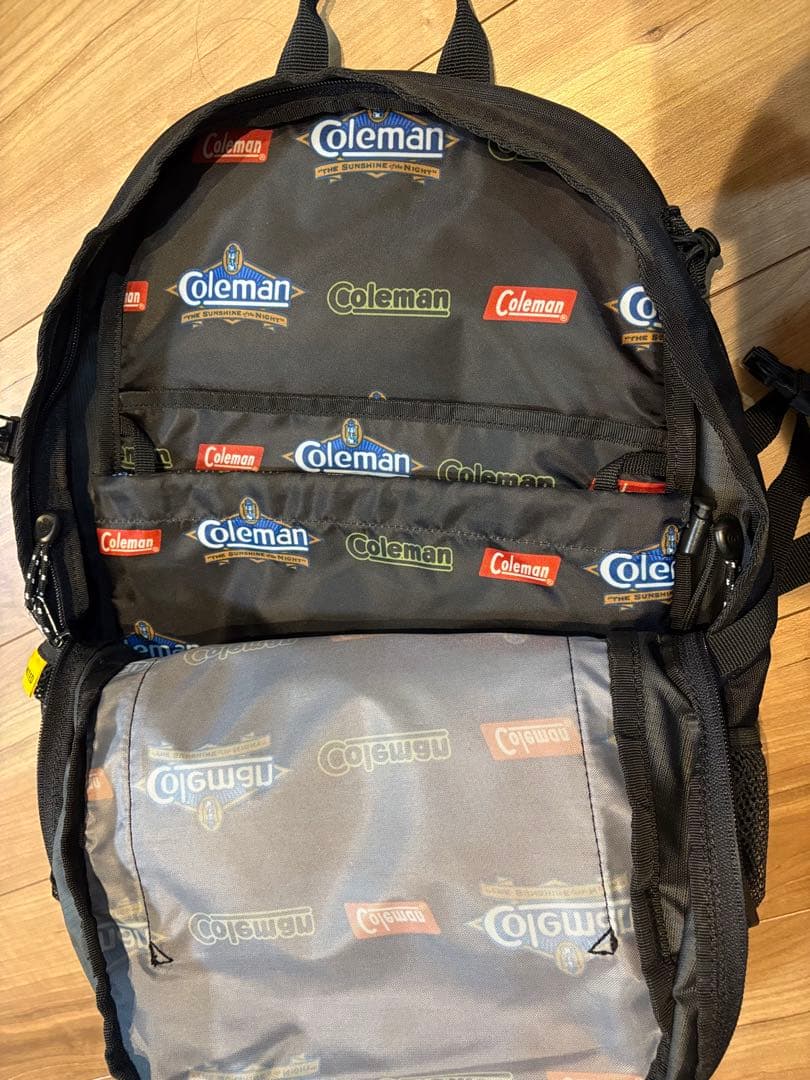 か*ず様 Coleman ウォーカー 20th ブラックリュック コールマン20