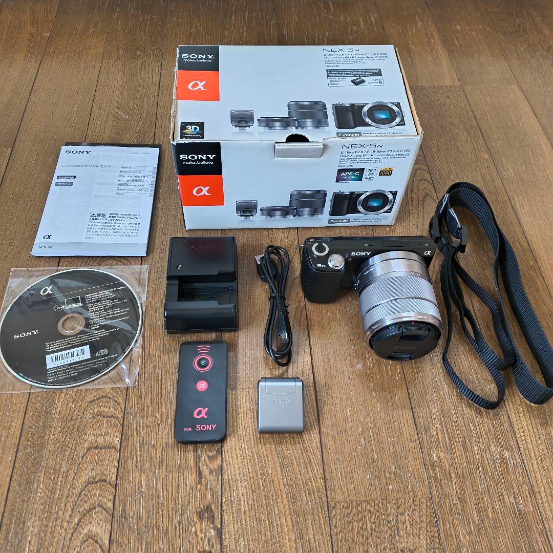 ピンクの猫 SONY NEX-5N ズームレンズ+外付けフラッシュ