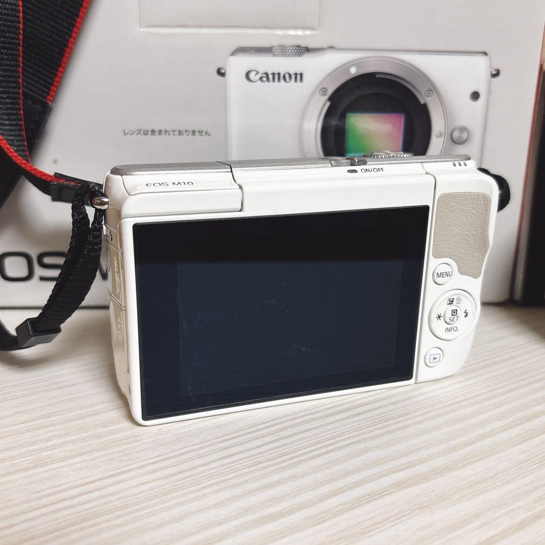 Canon EOS M10 ホワイト EF-M 28mm レンズ付き