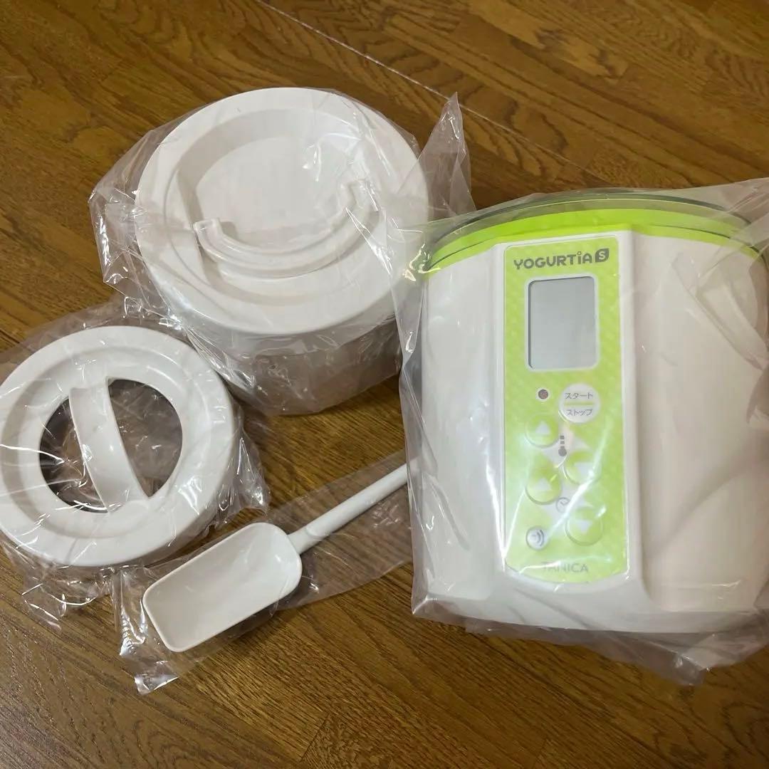 YOGURTIA S ヨーグルトメーカー 本体と付属品
