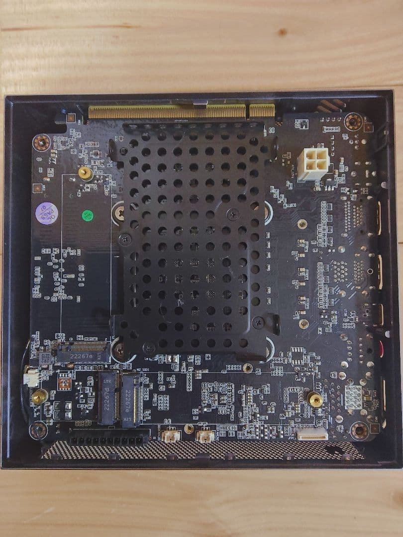 ミニPC elitemini b550 動作未確認 ジャンク 写真の物のみ