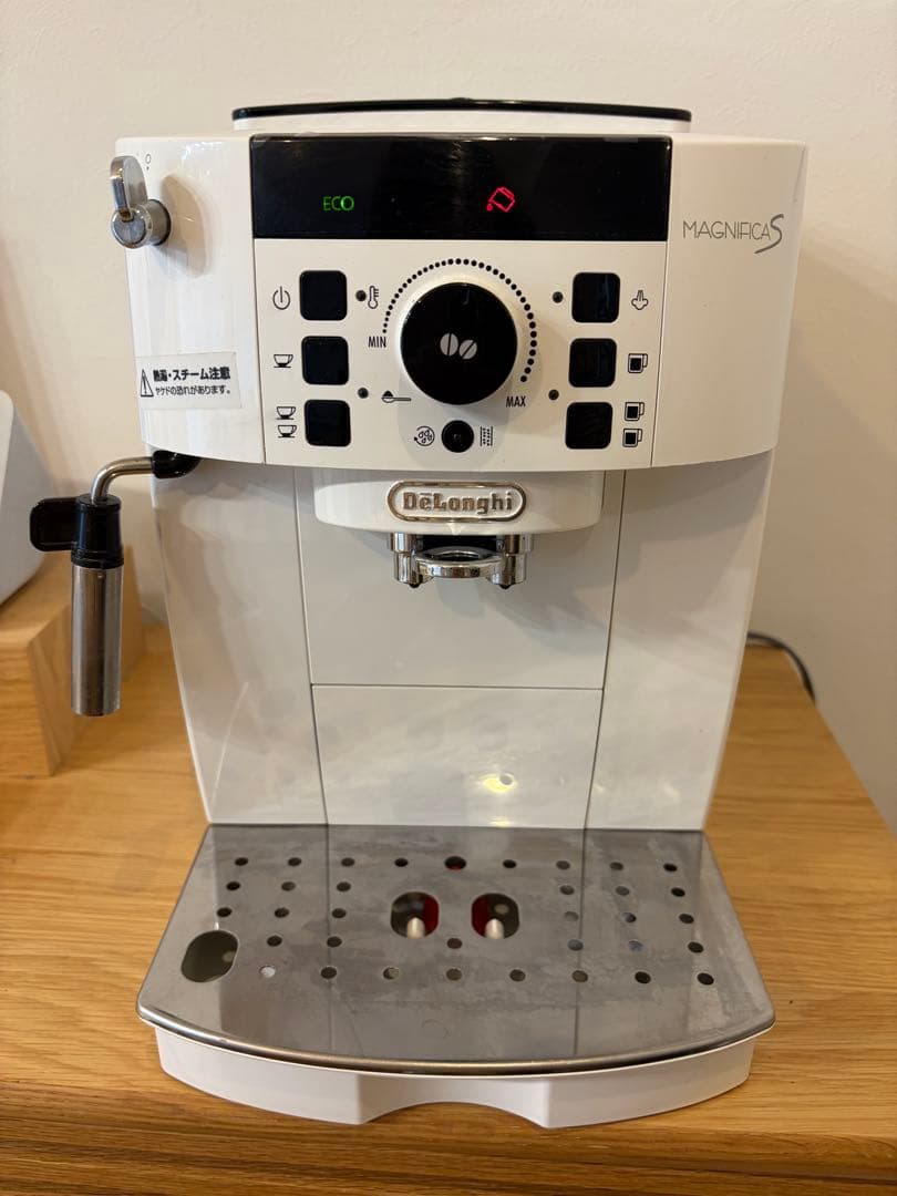 デロンギ マグニフィカS ECAM22112 エスプレッソマシン