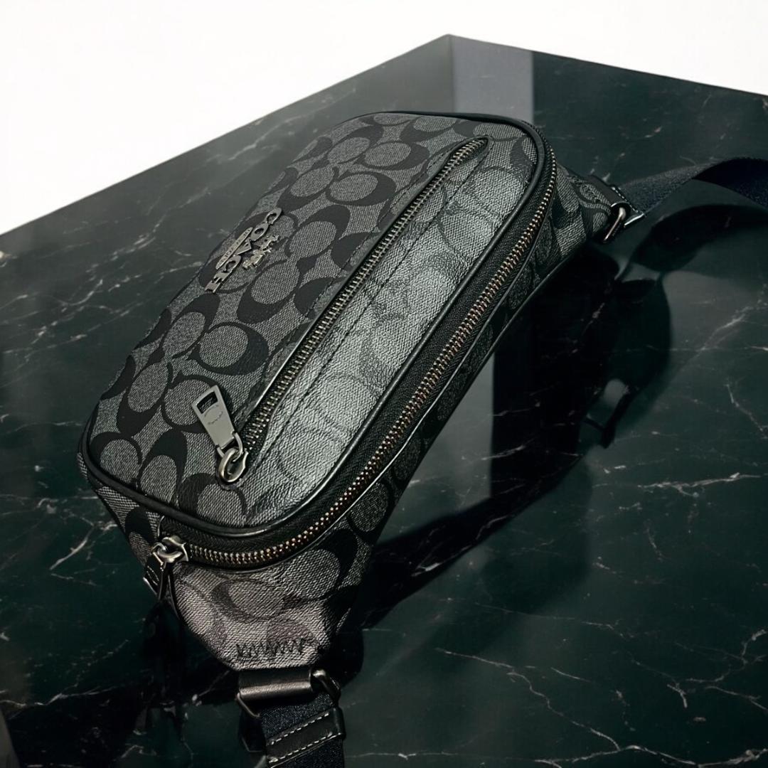 ✨正規品＆極美品‼️✨ コーチ エアリス シグネーチャー ボディバッグ グレー