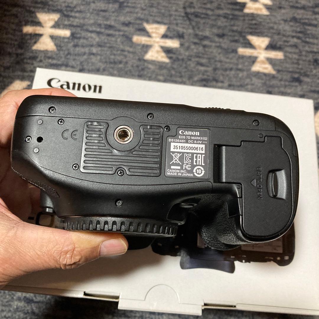 美品 Canon EOS 7D Mark II 本体