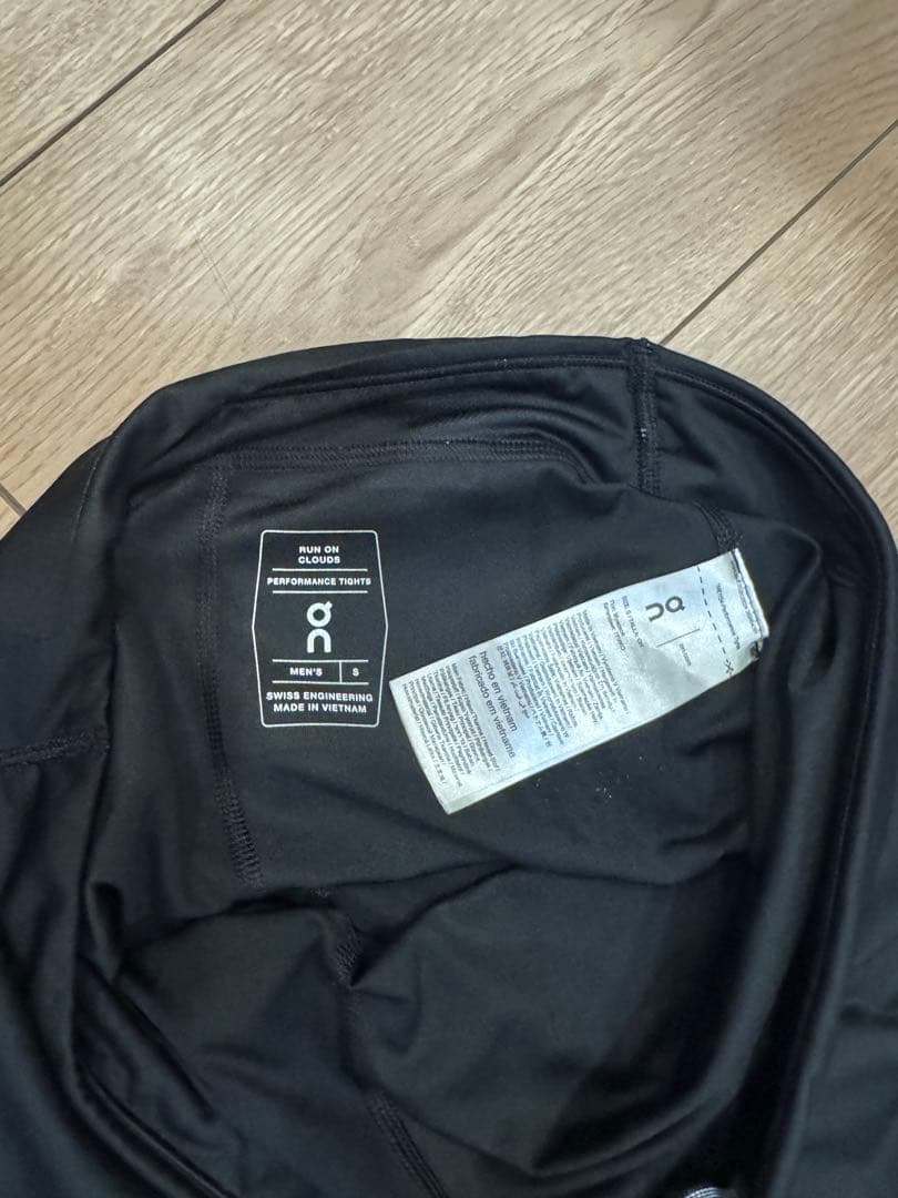 on tights ランニング　レギンス タイツ