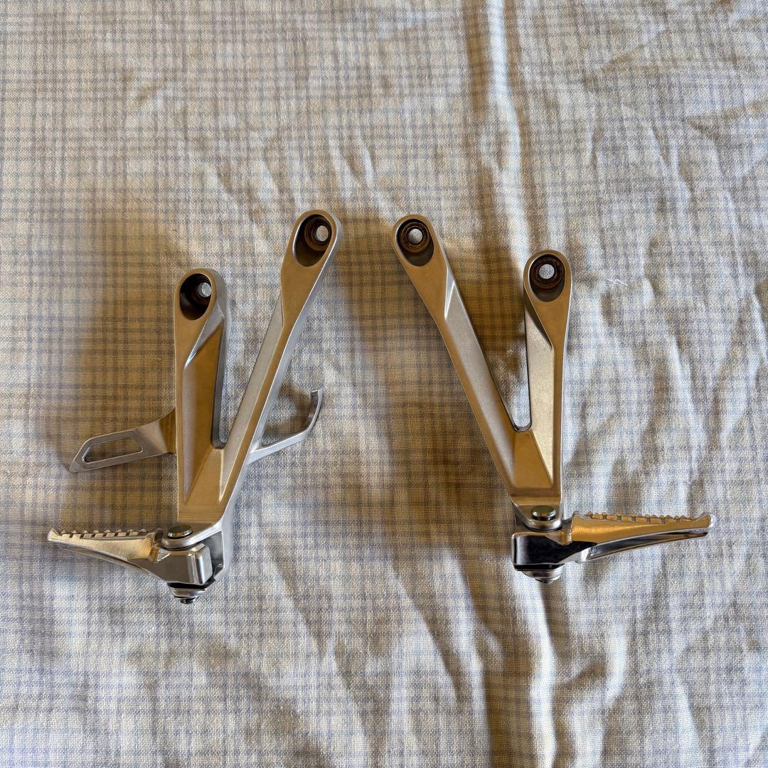 CBR600RR(2024) 純正タンデムステップ&タンデムシート