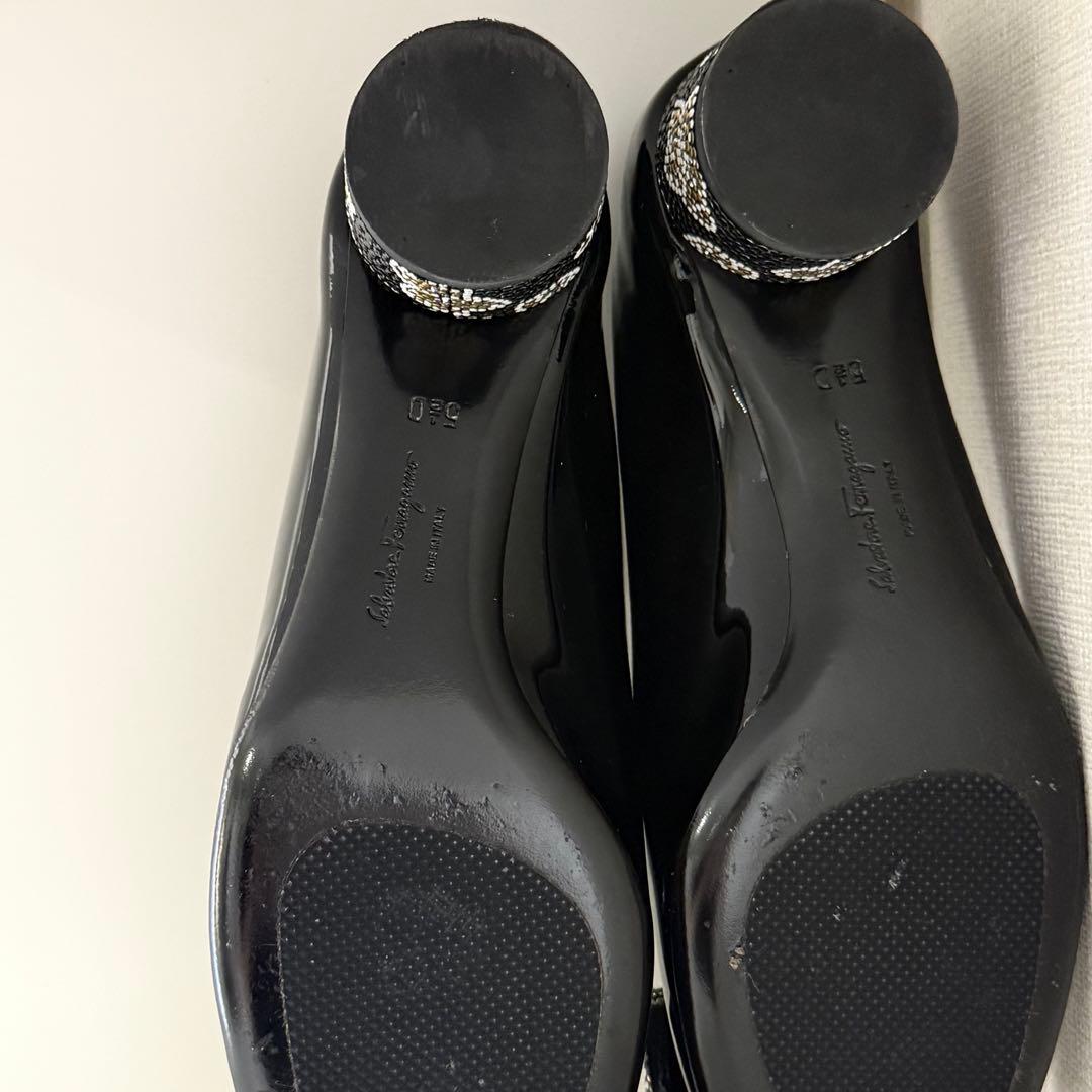 Ferragamo IVREA ラインストーンパンプス