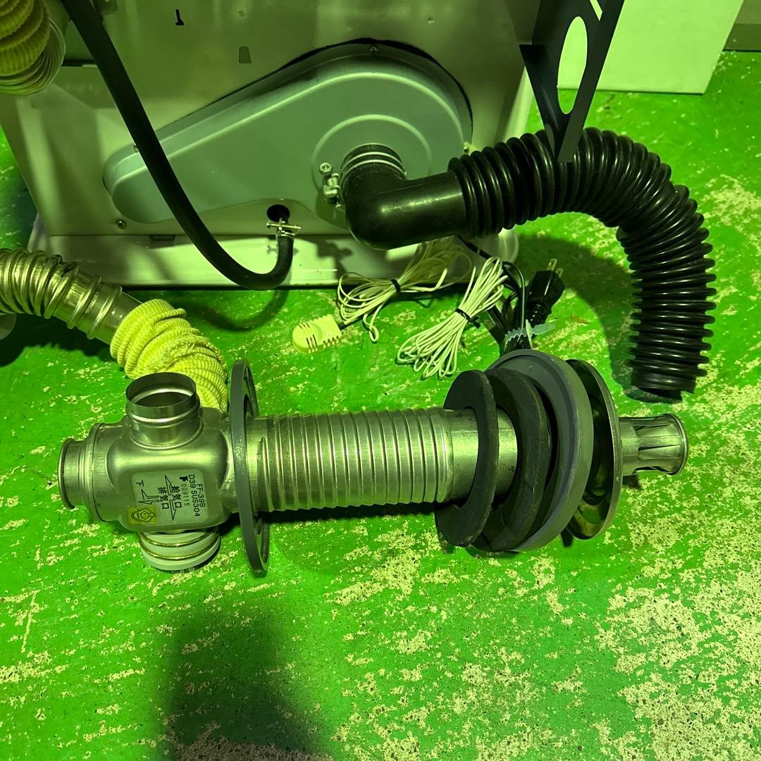 《トヨトミ》FF−S36B石油ファンヒーター FF式ホワイト 安全装置付き