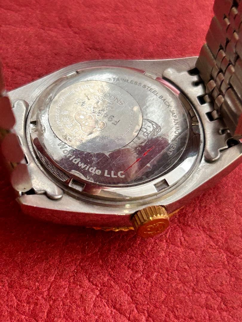 SNOOPY スヌーピー 腕時計 クォーツ限定品チャーミングアイ