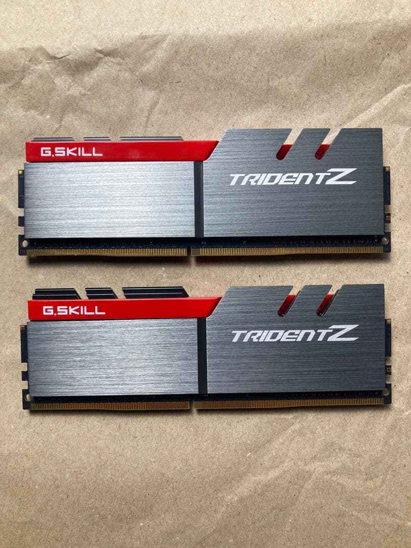 メモリー G.SKILL TRIDENT Z DDR4 32GB 3200MHz