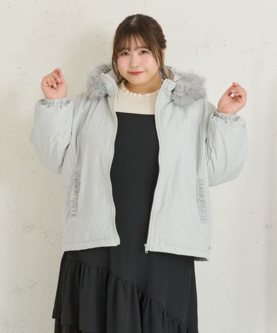 お値下げしました‼️Louiosy チャーム付き取り外しフードファー中綿ジャケット