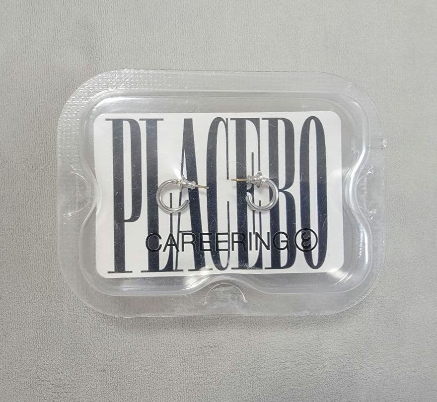 【CAREERNG ピアス】