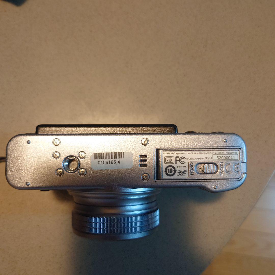 富士フイルム (FUJIFILM) X20 シルバー