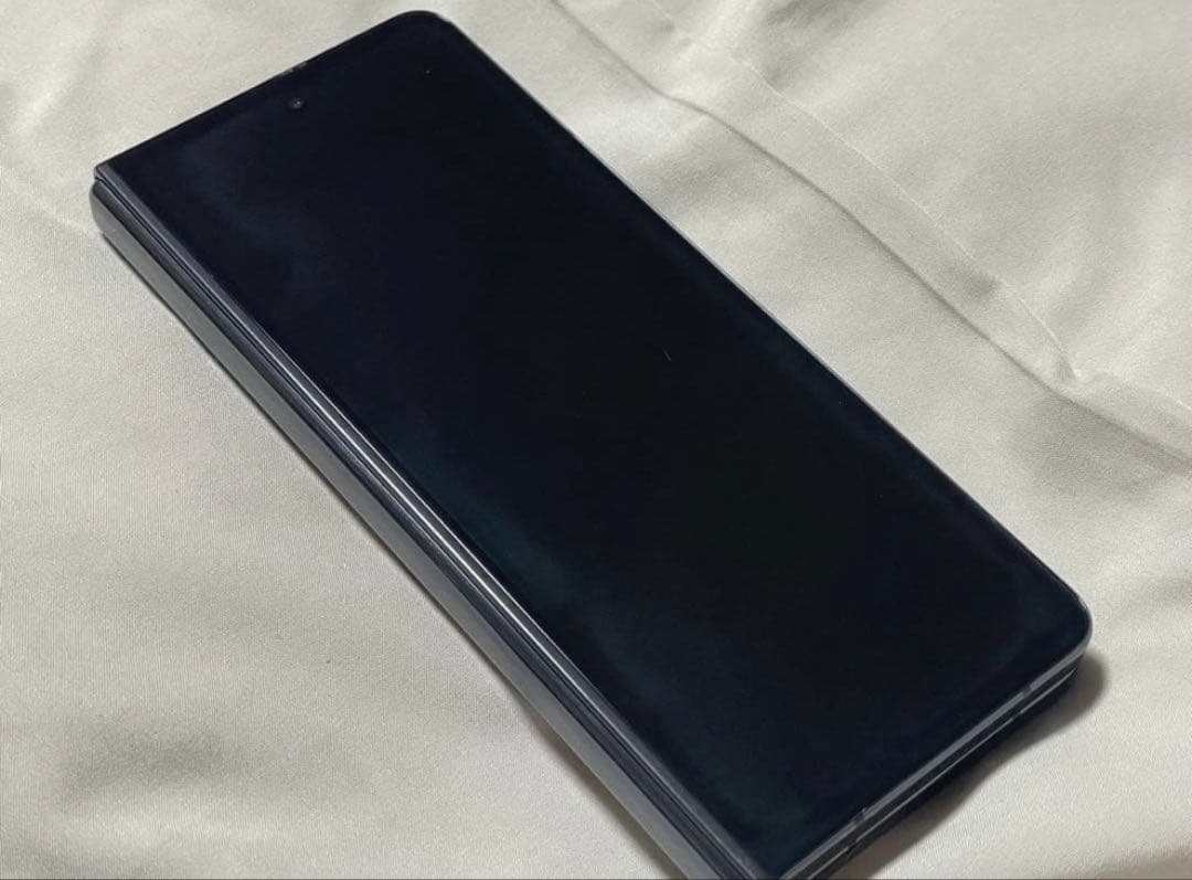 【割れ有】Samsung Galaxy Z Fold5 512GB docomo