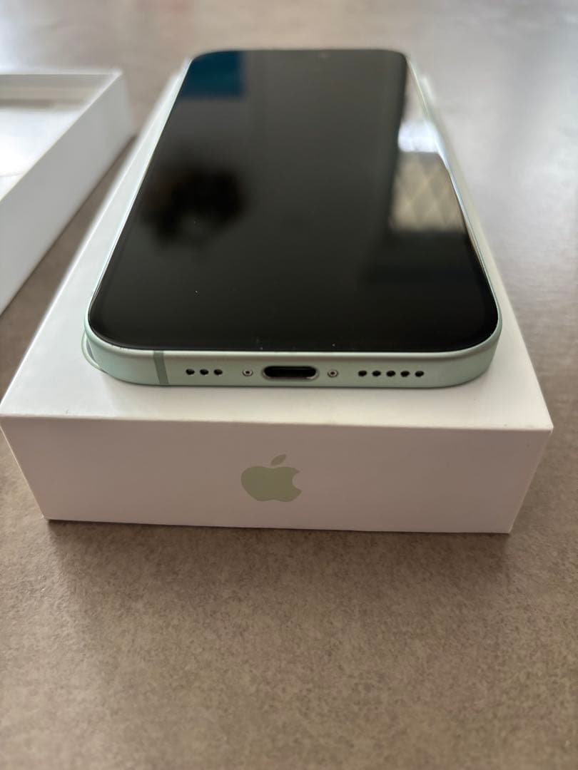 Apple iPhone 15 128GB グリーン　本体