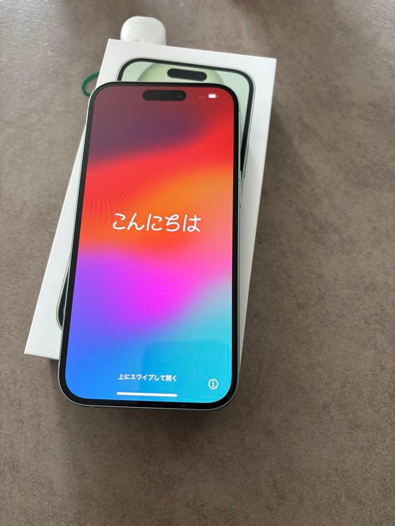 Apple iPhone 15 128GB グリーン　本体