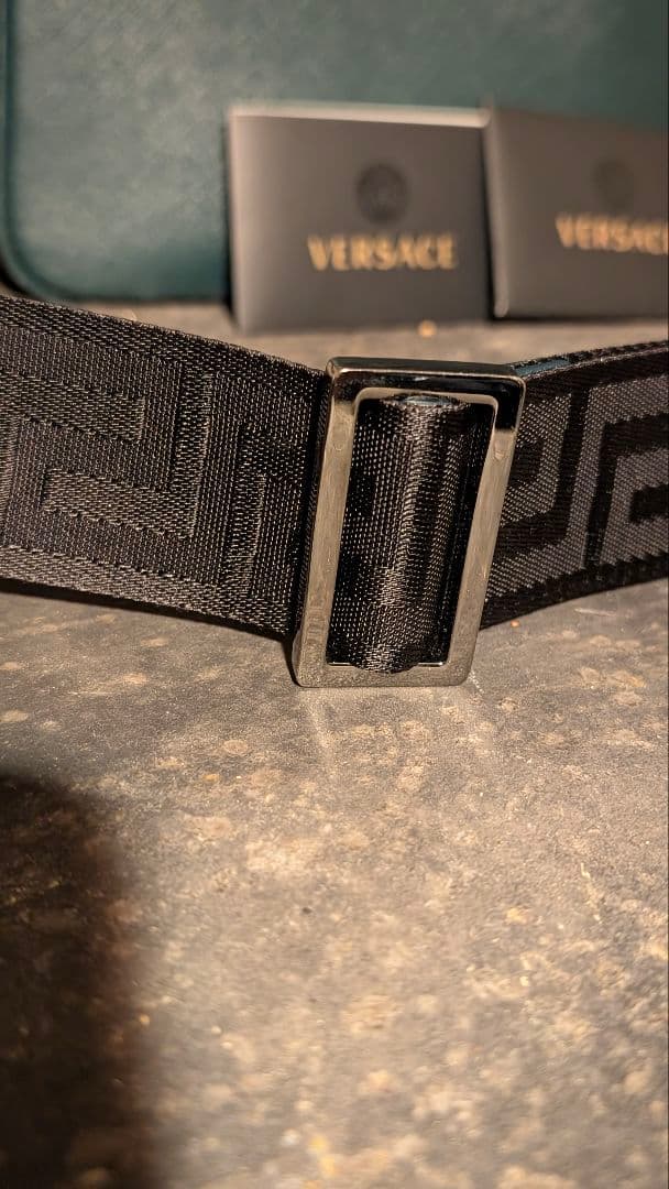 国内正規品 VERSACE ヴェルサーチ ショルダーバッグ　グリーン