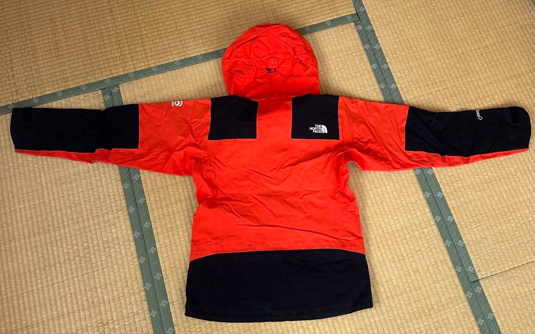 The North Face Summit Series Mサイズ