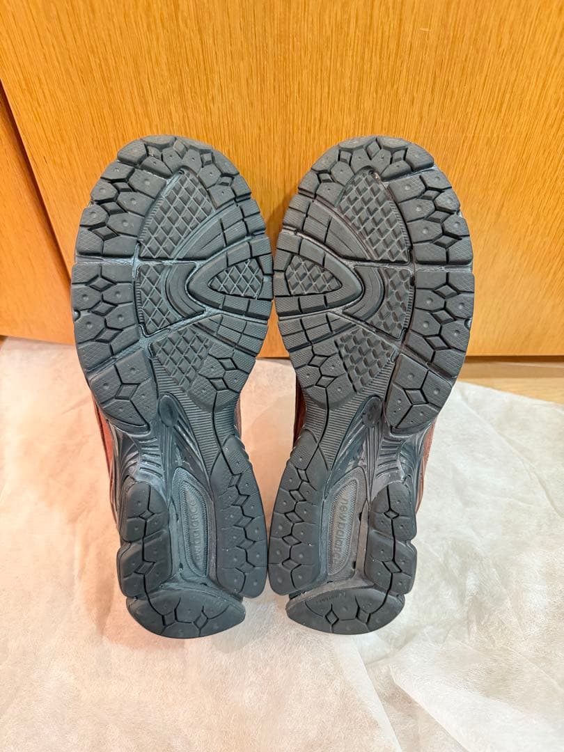 靴 New Balance 1906L Rich Oak Suede