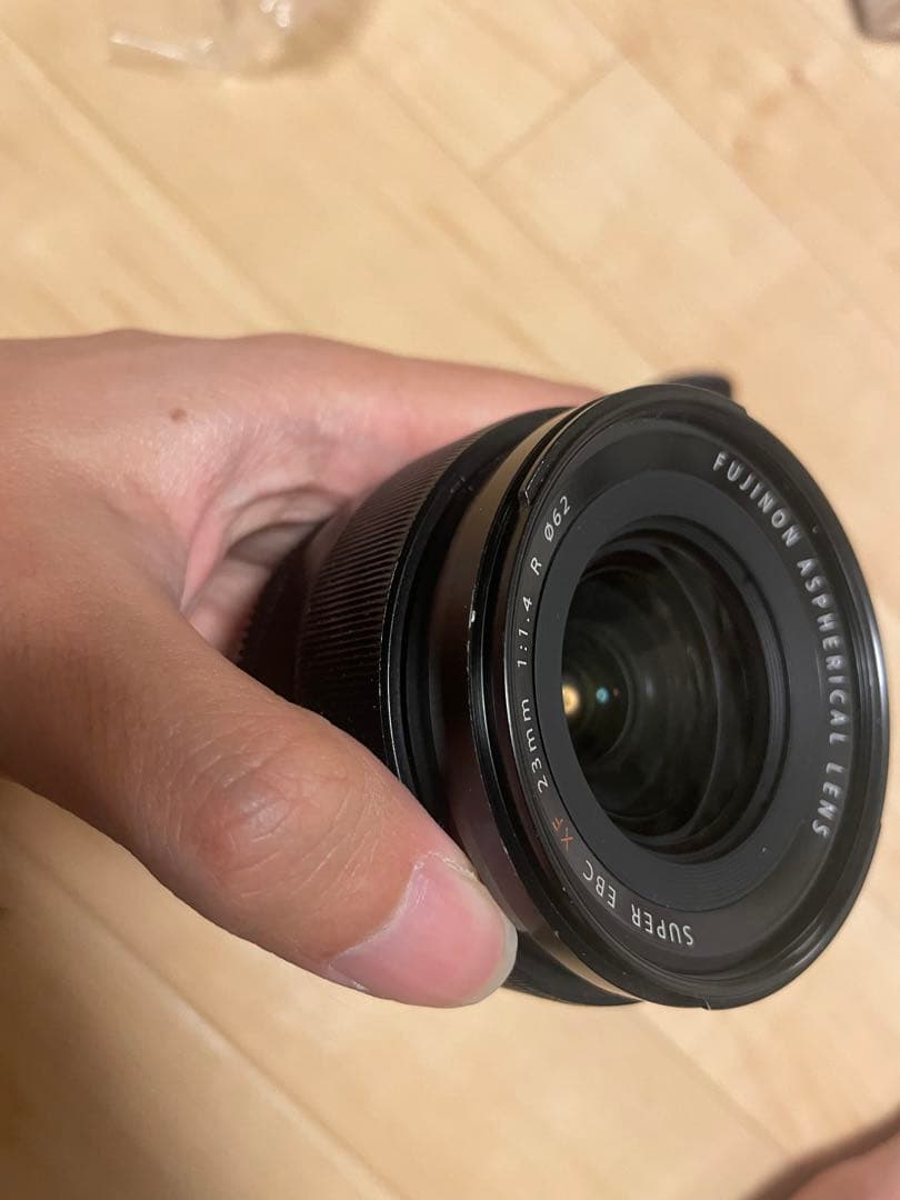 FUJIFILM XF23mmF1.4Rレンズ　レンズフード付き