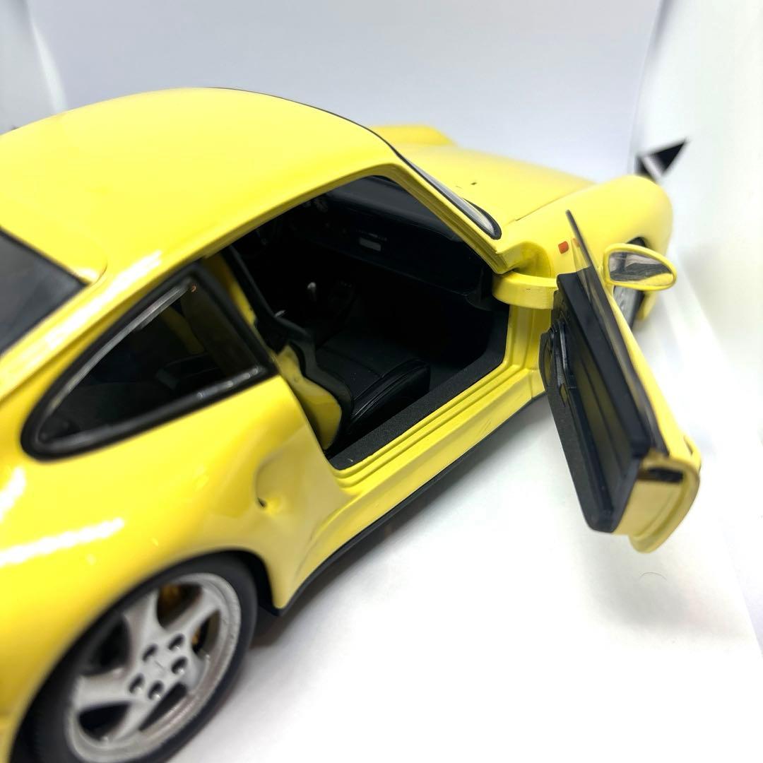 UTモデルズ ポルシェ 911 ターボS 1/18 ミニカー 絶版品