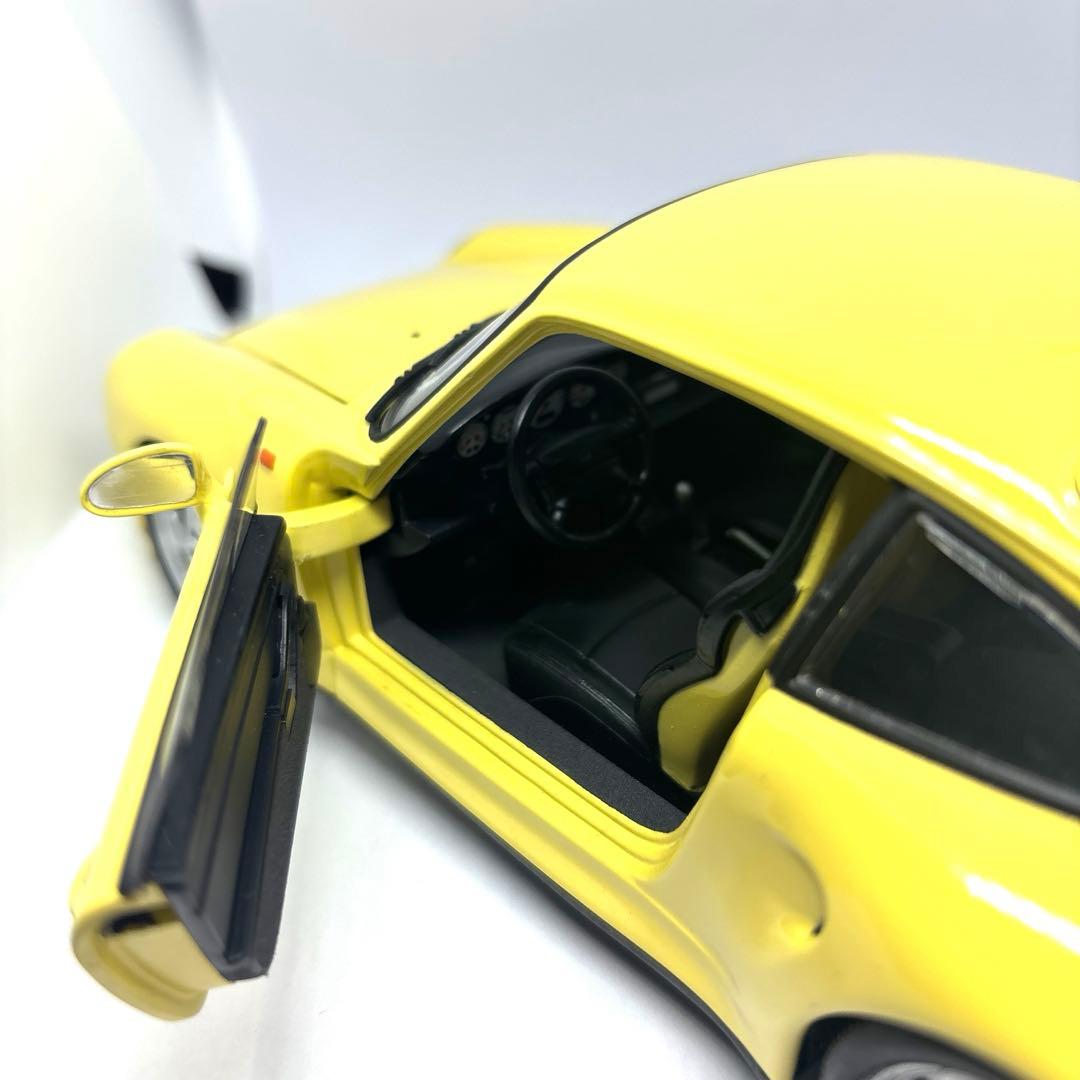 UTモデルズ ポルシェ 911 ターボS 1/18 ミニカー 絶版品