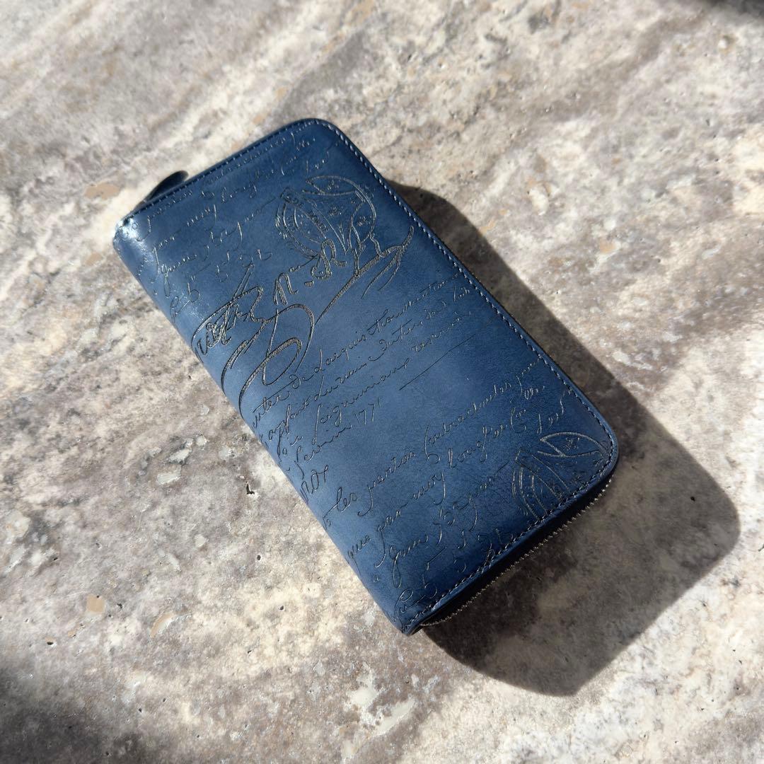 定価20.6万円 ベルルッティ イタウバ スクリットレザー長財布 アヴェイロ