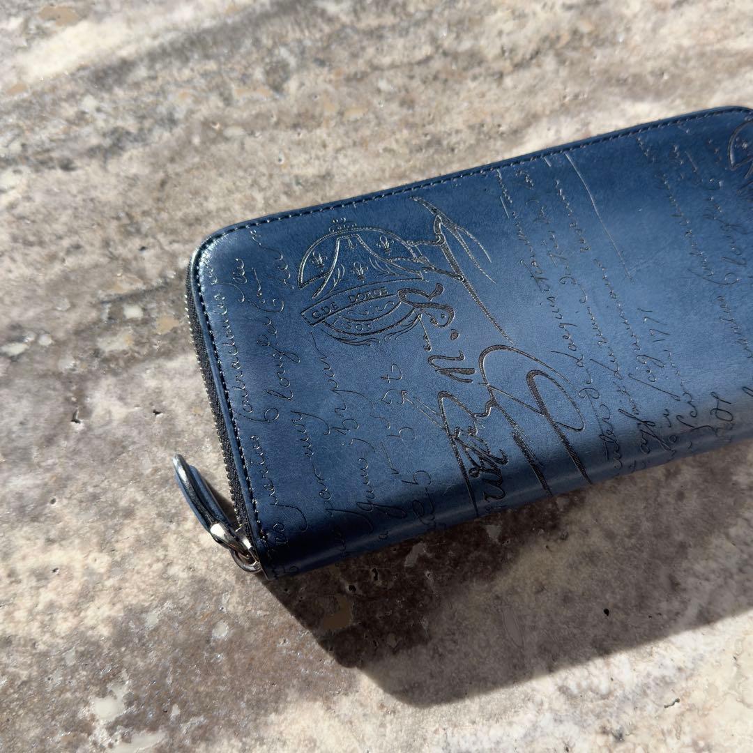 定価20.6万円 ベルルッティ イタウバ スクリットレザー長財布 アヴェイロ