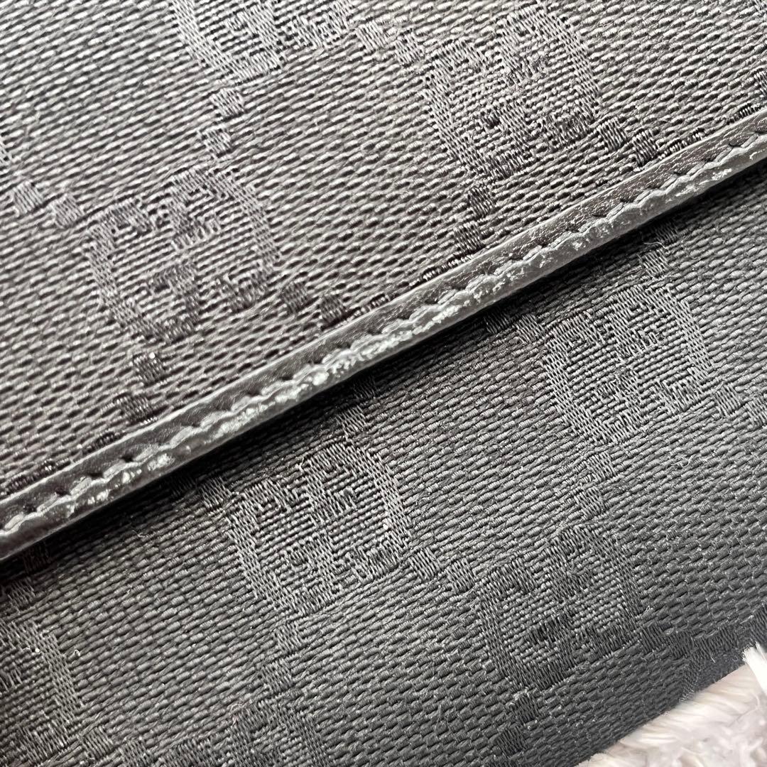 グッチ　GGキャンバス ブラック　ロゴプレート　長財布　メンズ