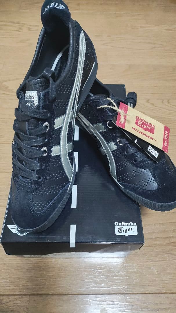 【値下げ】【美品】オニツカタイガー MINIコラボレーションスニーカー