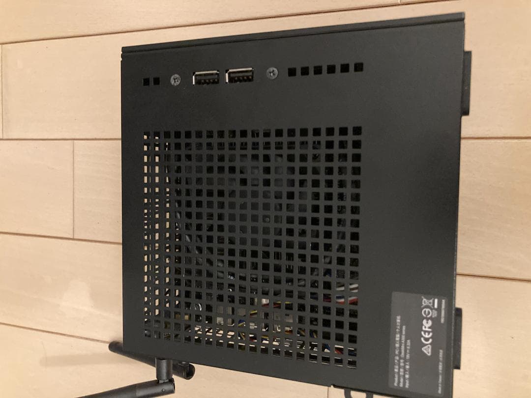 ASRock　DeskMiniA300Series