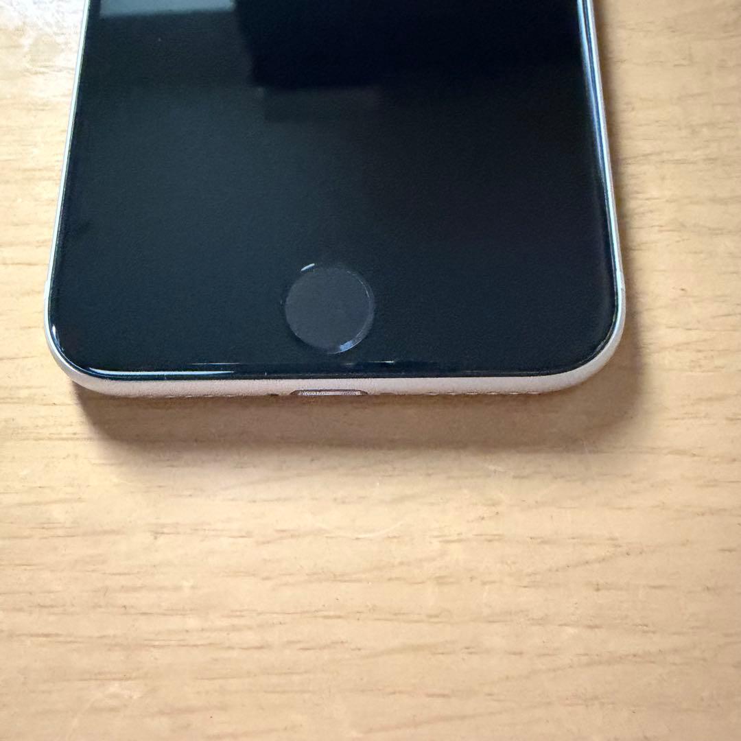 【ジャンク品】iPhone SE(第３世代) 128GB スターライト 本体