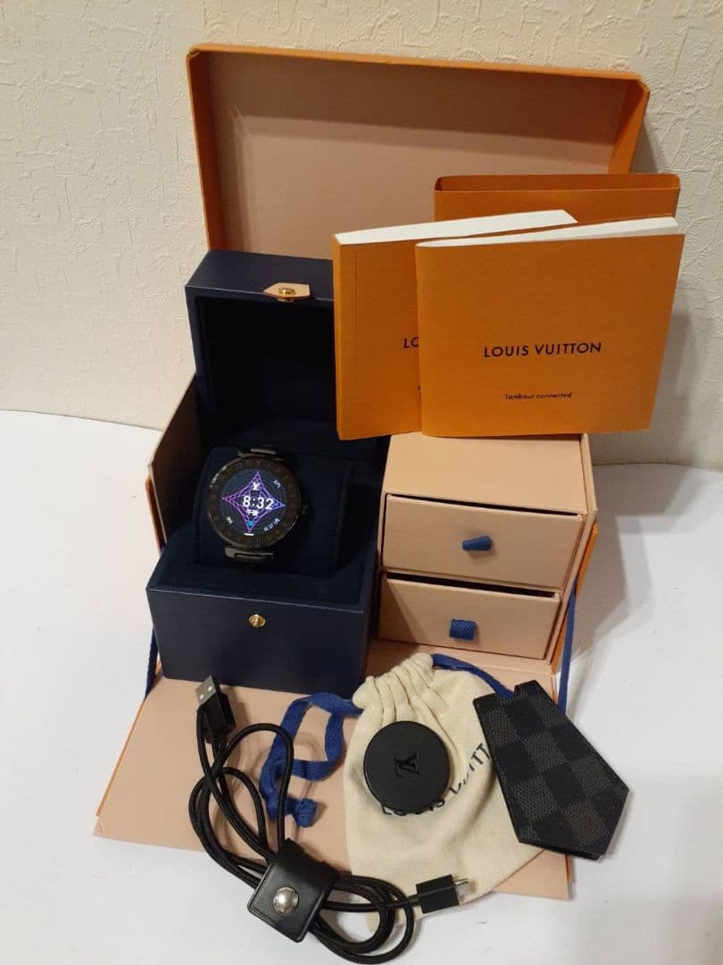 美品　ルイヴィトン タンブール ホライゾン QA002Z 腕時計