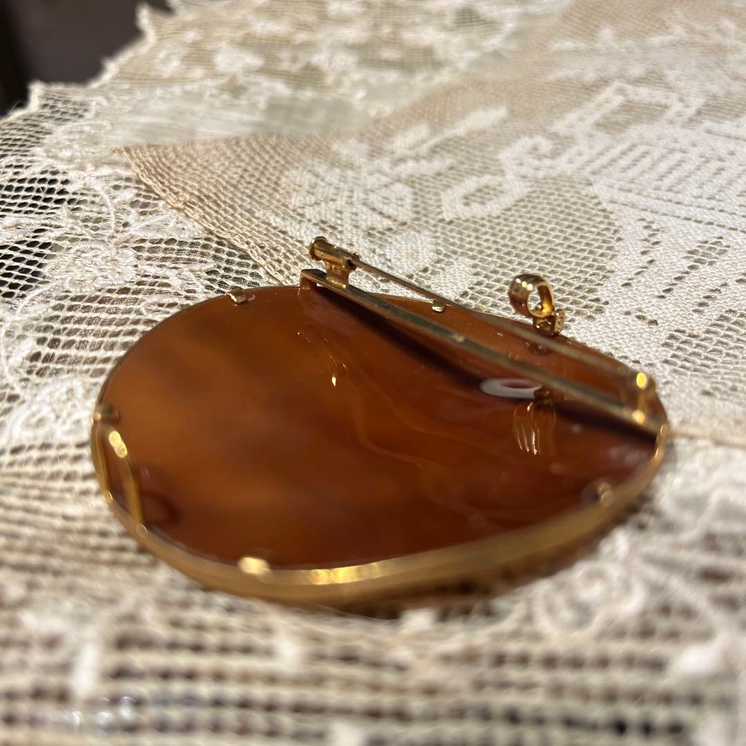 新品未使用イタリアチョコカメオのブローチ