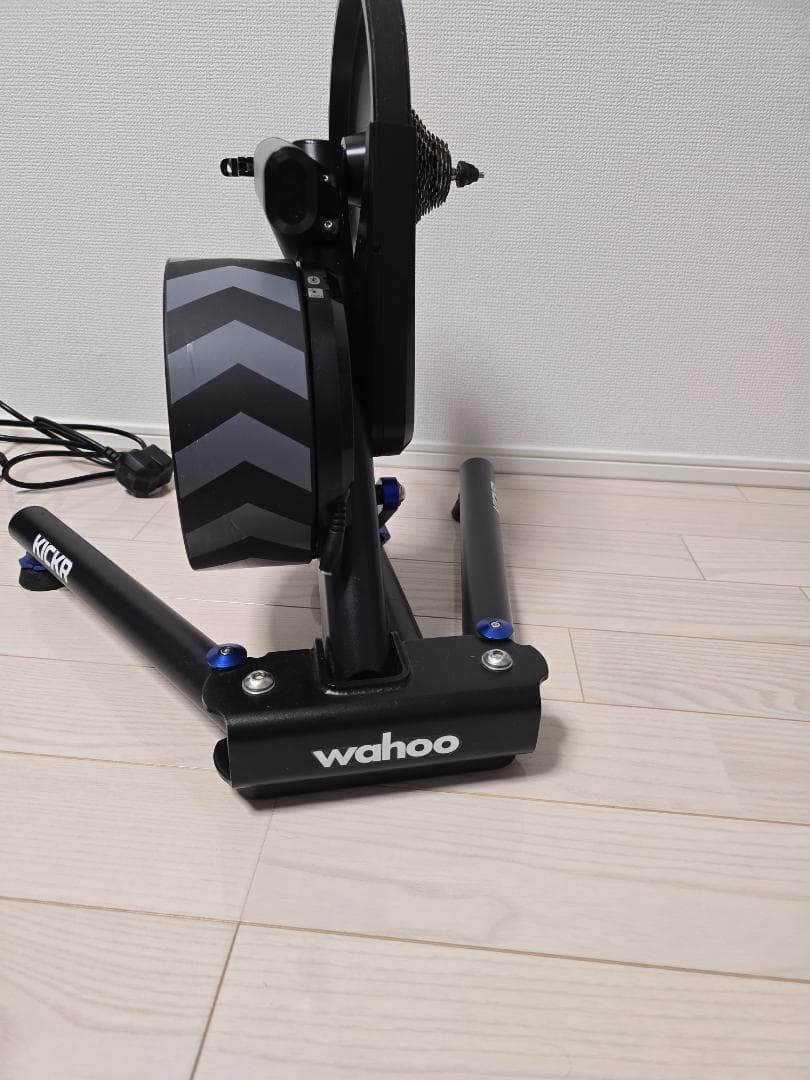 HA-NIE-様　WAHOO KICKR スマートトレーナー v4