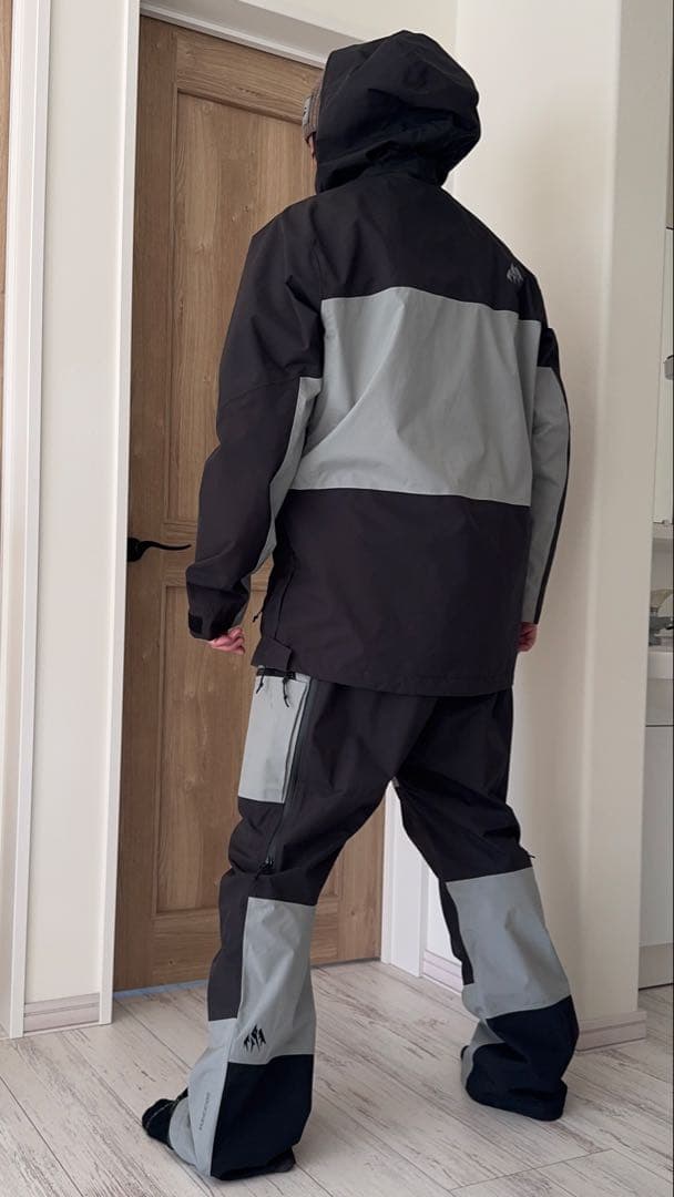 JONES MTN Surf JacketとBIBS 上下セット 【Lサイズ】