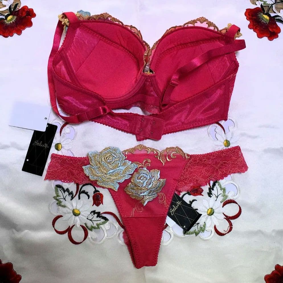 新品・タグ付き☆ワコール☆サルート☆ベルサイユのばら☆ＲＰ☆Ｅ７５＆ソングM