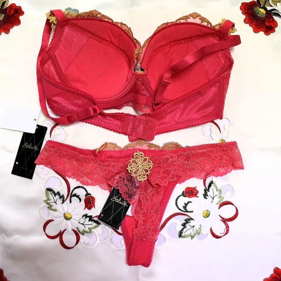 新品・タグ付き☆ワコール☆サルート☆ベルサイユのばら☆ＲＰ☆Ｅ７５＆ソングM