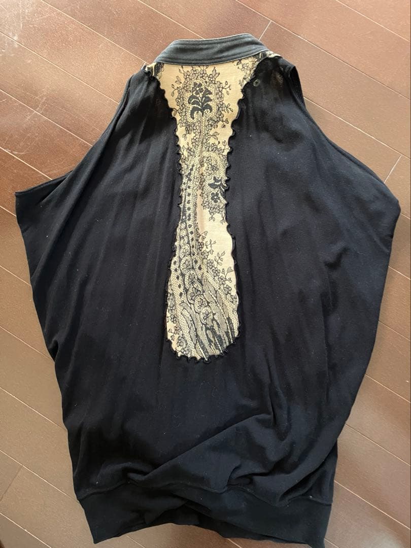 シェアスピリット ノースリーブ