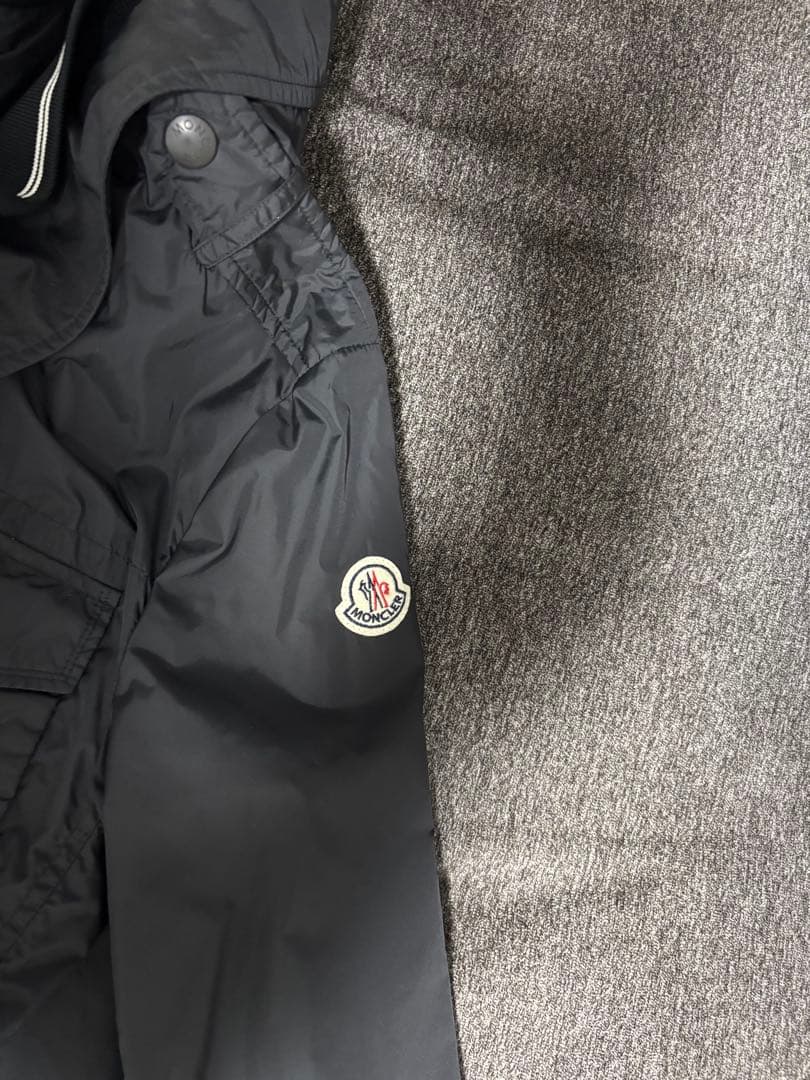 モンクレールナイロンジャケット