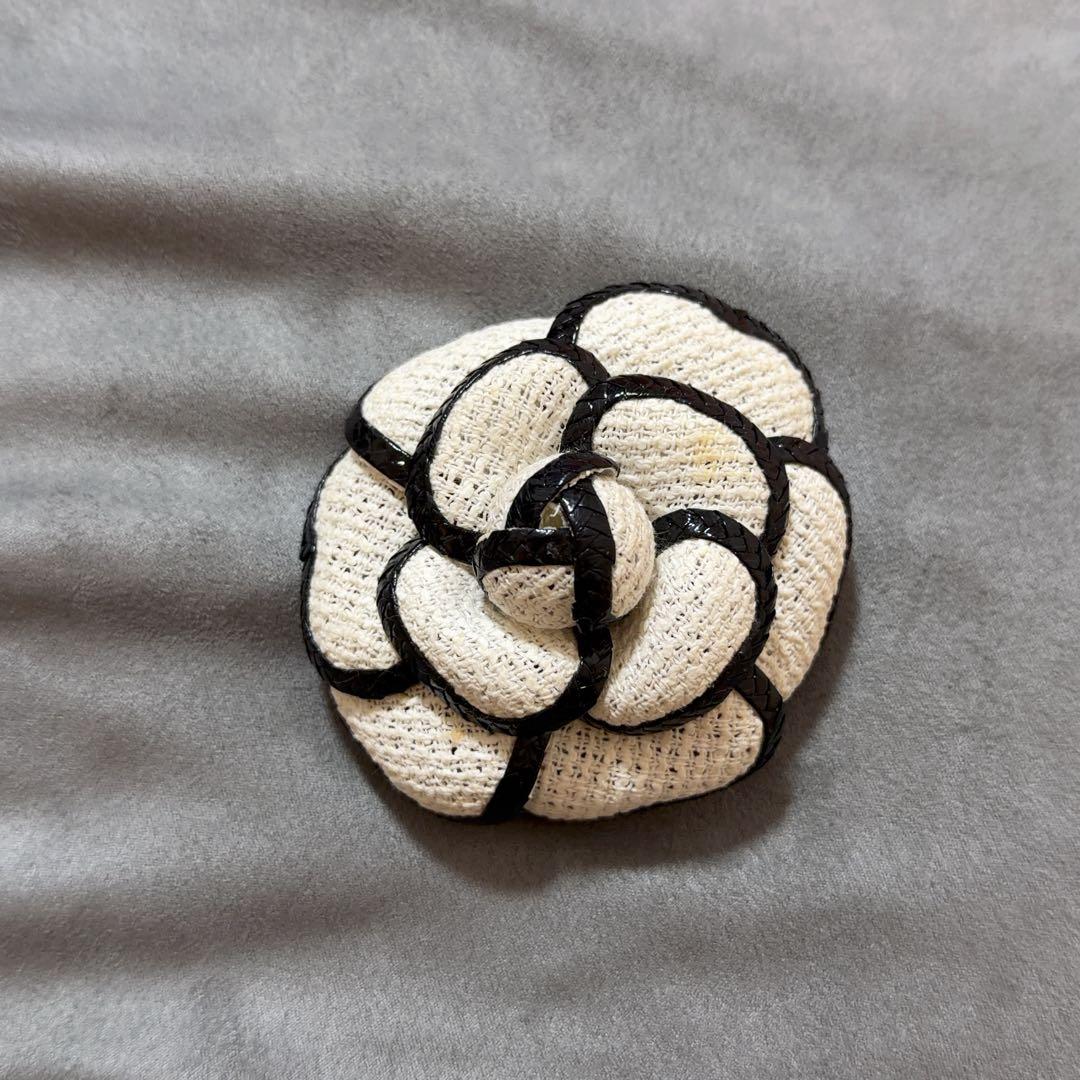 シャネル　CHANEL 　カメリア コサージュ　ブローチ